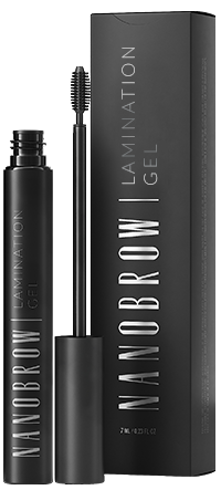 Nanobrow lamination gel í svörtum túpu með opnum bursta, sýnt við hliðina á samsvarandi svörtum kassa með vöruheitinu prentuðu lóðrétt í hvítu